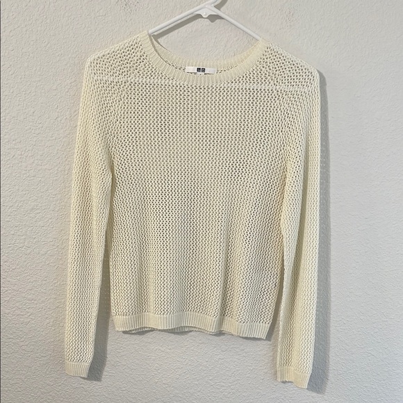 Uniqlo Off-White Mesh Sweater - Picture 1 of 4
